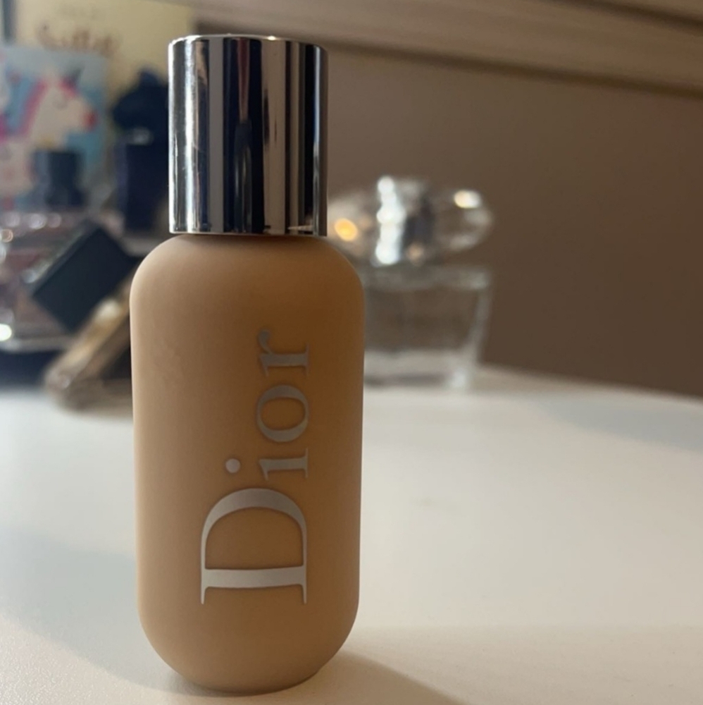 Dior backstage foundation